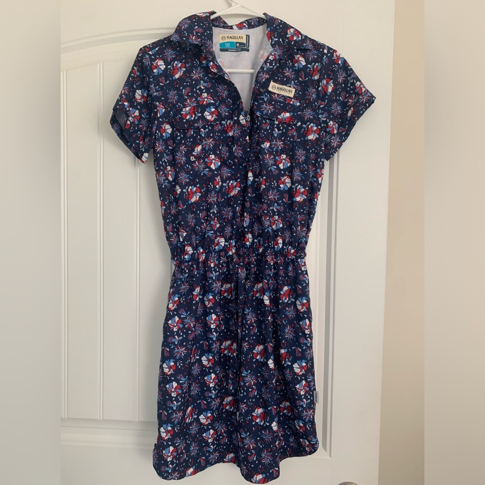 Magellan Outdoors Fish Gear Women’s Dress Classic Fit XS